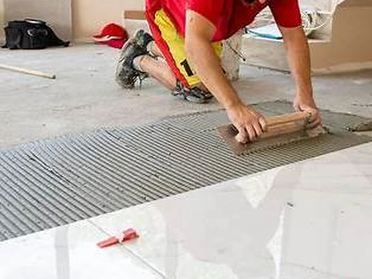 Acabamento em porcelanato e revestimento